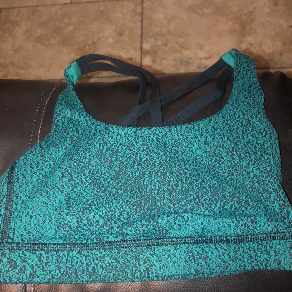 Lululemon sports bra